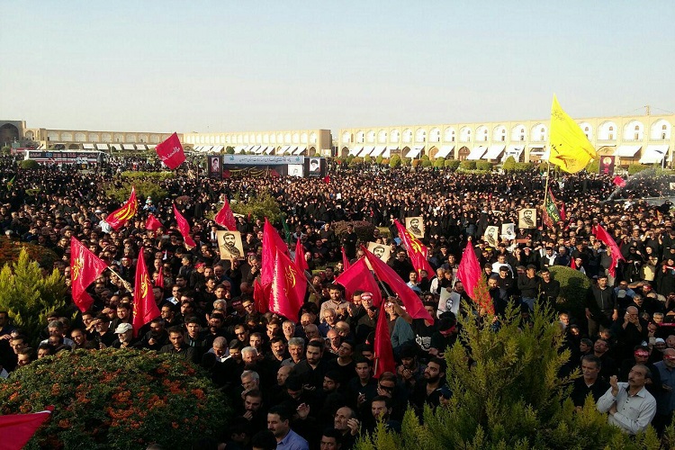 حماسه آفرینی اصفهانی‌ها در استقبال  از شهید محسن حججی
