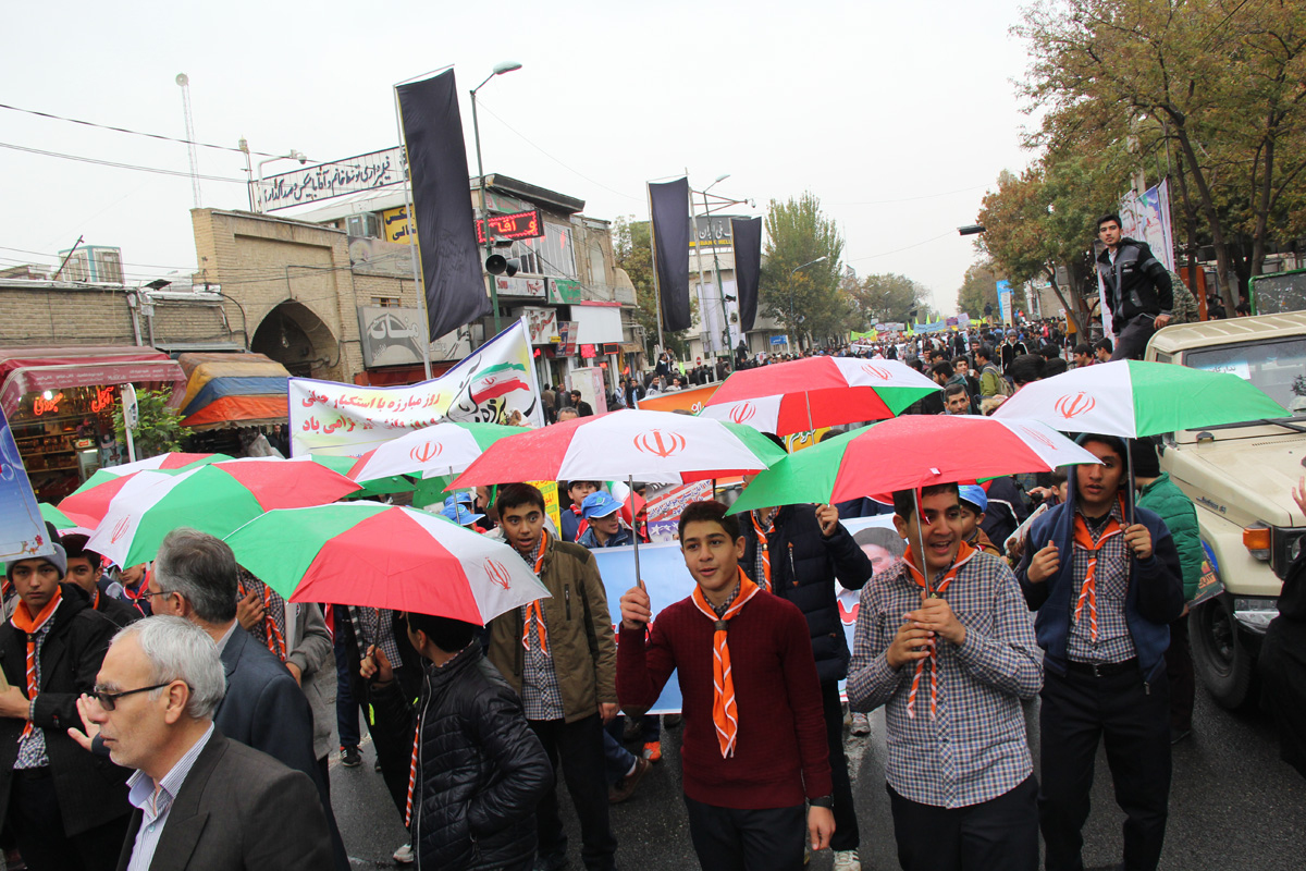 برگزاری راهپیمایی ۱۳ آبان در زنجان