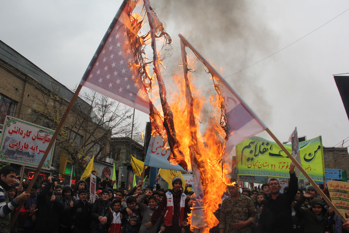 برگزاری راهپیمایی ۱۳ آبان در زنجان
