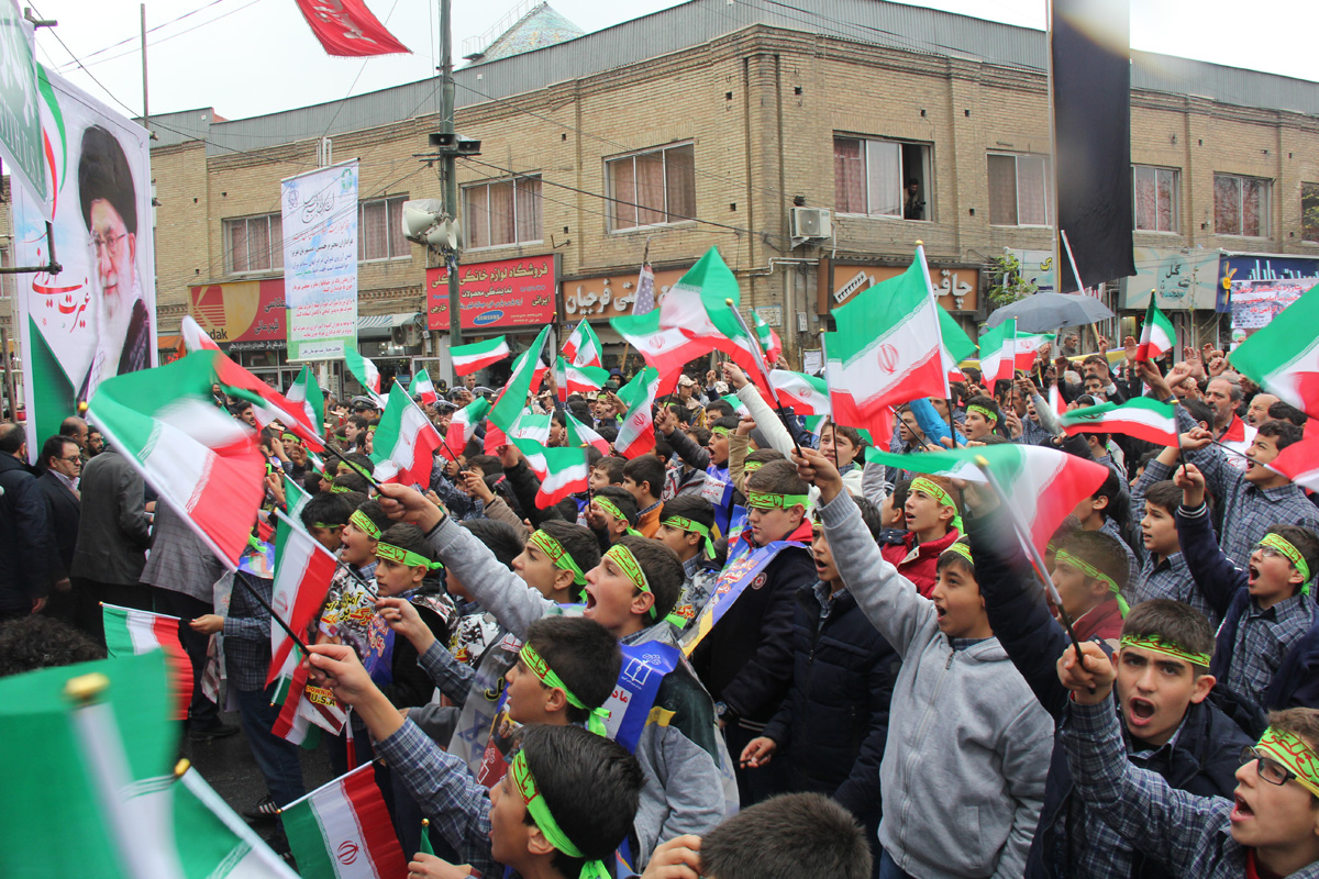 برگزاری راهپیمایی ۱۳ آبان در زنجان