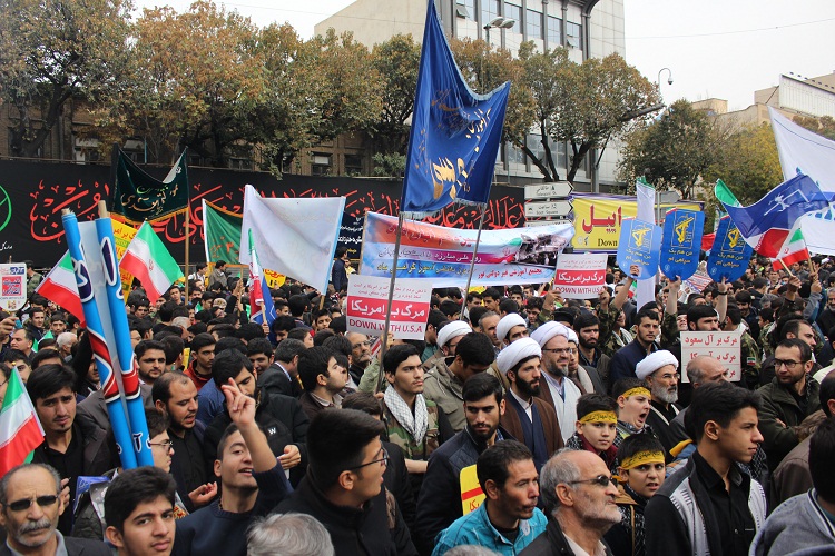 گزارش تصویری راهپیمایی مردم تبریز در روز 13 آبان