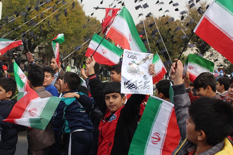 گزارش تصویری راهپیمایی مردم تبریز در روز 13 آبان