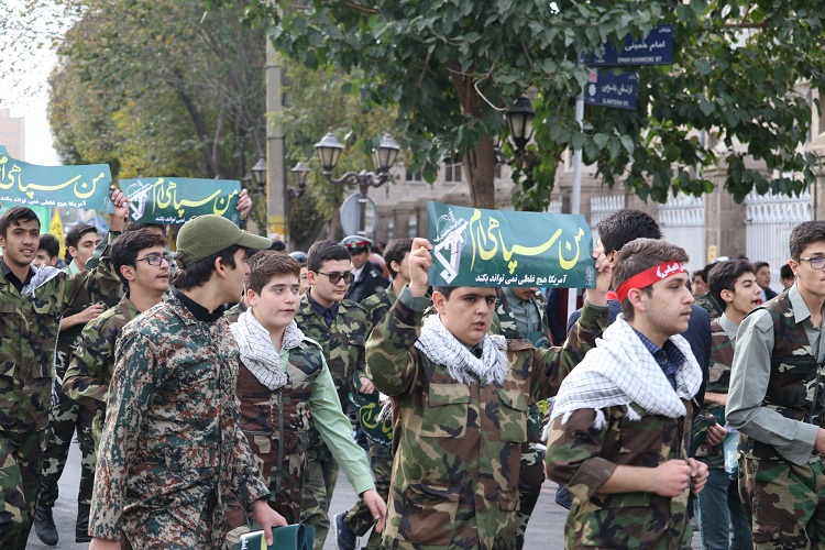 گزارش تصویری راهپیمایی مردم تبریز در روز 13 آبان