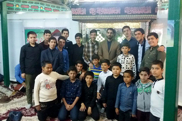 حضور مهدی غلامنژاد در جلسه آستان مقدس امام زاده باقر(ع) حضور مهدی غلامنژاد در جلسه آستان مقدس امام زاده باقر(ع)