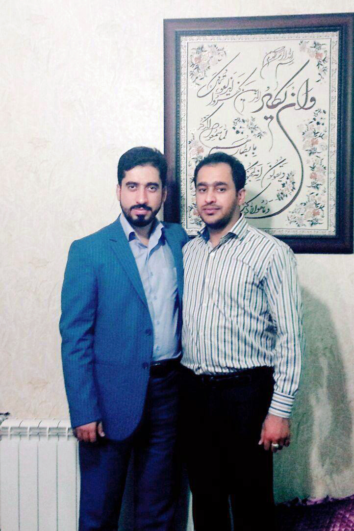 شهید حسن دانش در منزل شخصی امین عبدی در سال1394 شهید حسن دانش در منزل شخصی امین عبدی در سال1394