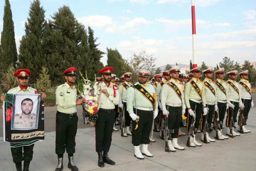 گزارش تصویری تشییع پیکر شهید حسین‌زاده در کوهدشت
