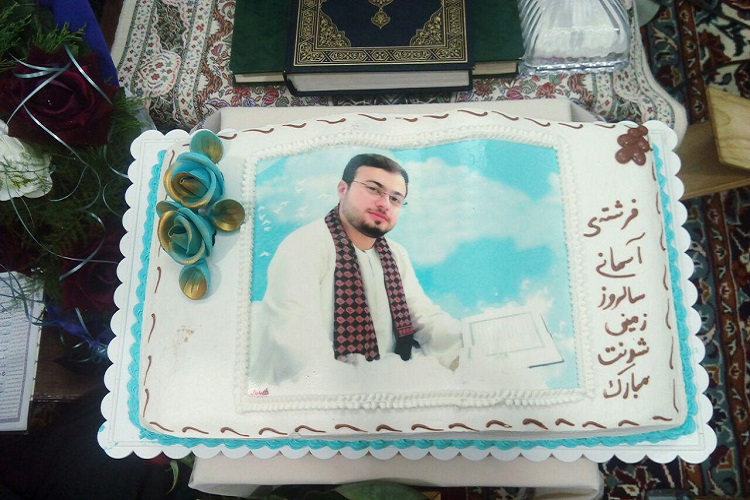 محفل قرآنی به یاد شهید منا در سالروز تولدش محفل قرآنی به یاد شهید منا در سالروز تولدش