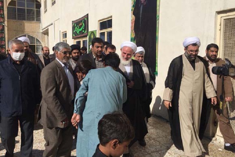 بازدید نماینده ولی فقیه از روند خدمت‌رسانی به زوار اربعین