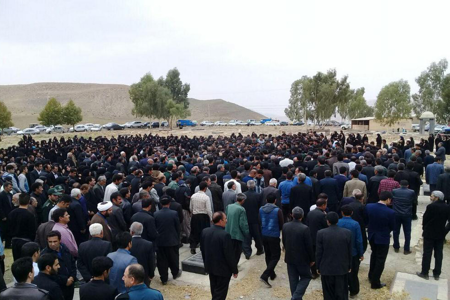 گزارش تصویری تشییع پیکر شهید حسین‌زاده در کوهدشت