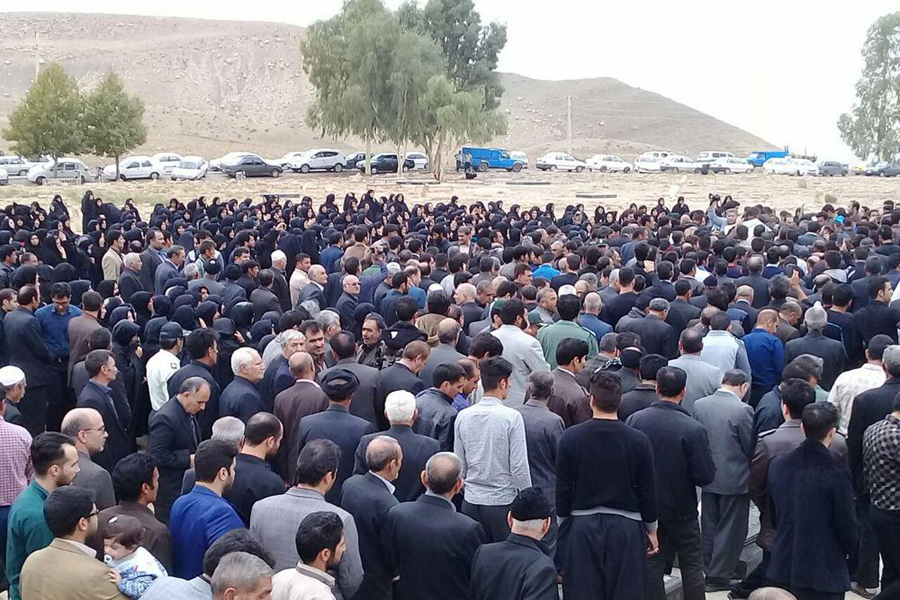گزارش تصویری تشییع پیکر شهید حسین‌زاده در کوهدشت
