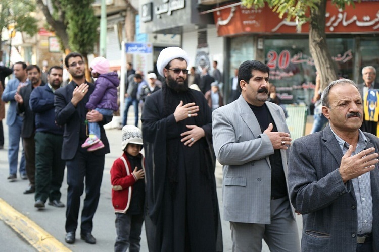 برگزاری مراسم عزاداری اربعین در سنندج + عکس
