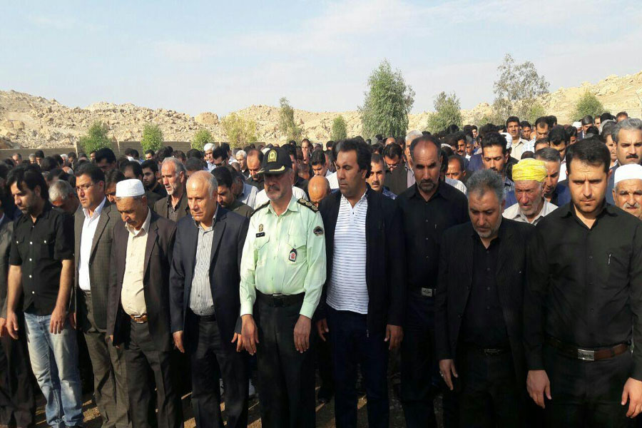 تشییع پدر شهید زینی‌‌وند در پلدختر + عکس