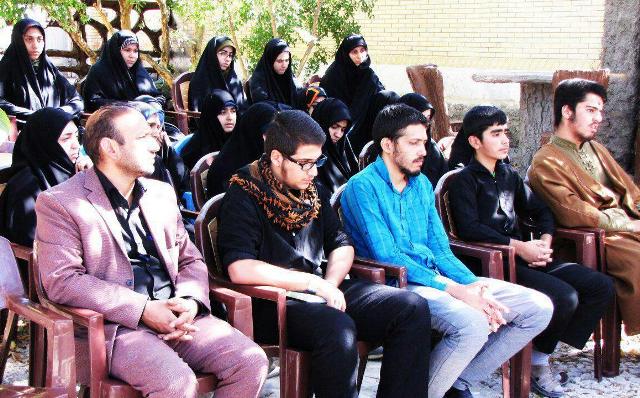 عکس/ بازدید امام جمعه ابرکوه از مدارس سفیران بهشت