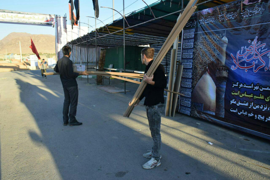 گزارش تصویری آماده‌سازی موکب امام خامنه‌ای خرم‌آباد
