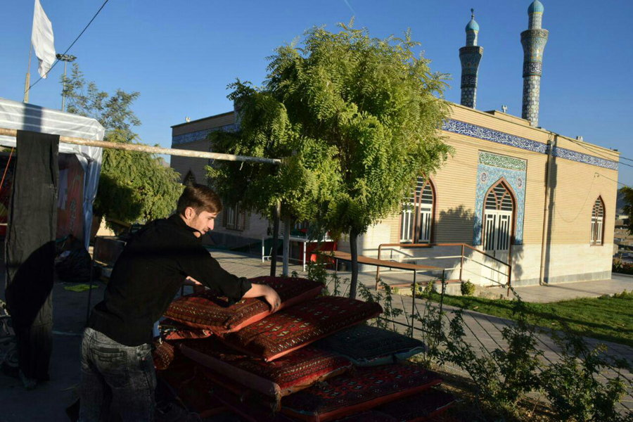 گزارش تصویری آماده‌سازی موکب امام خامنه‌ای خرم‌آباد