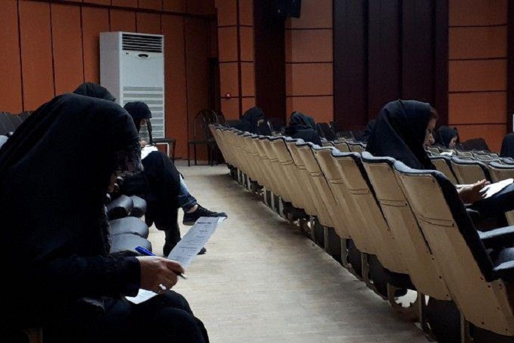 مسابقه کتابخوانی «نهضت عاشورا» در زابل برگزار شد