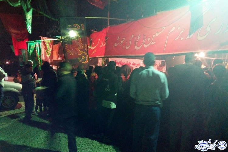 موکب بهزیستی کرمانشاه روزانه پذیرای 6 هزار زائر اربعین بود موکب بهزیستی کرمانشاه روزانه پذیرای 6 هزار زائر اربعین بود