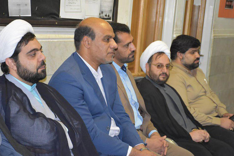 بازدید امام جمعه یزد از مدرسه علمیه معصومیه(س)+عکس
