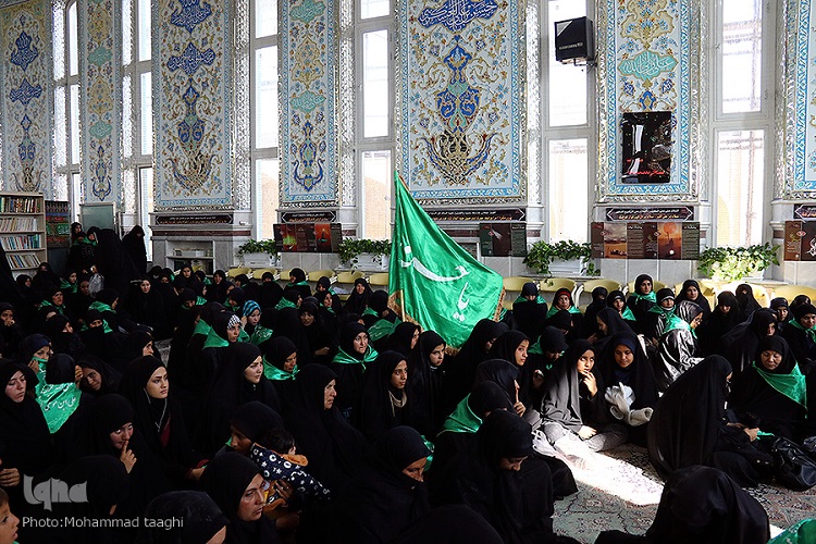 حضور پررنگ جوانان در پیاده روی حرم رضوی/ عشق به امام رضا تنها انگیزه شرکت در این پیاده‌روی
