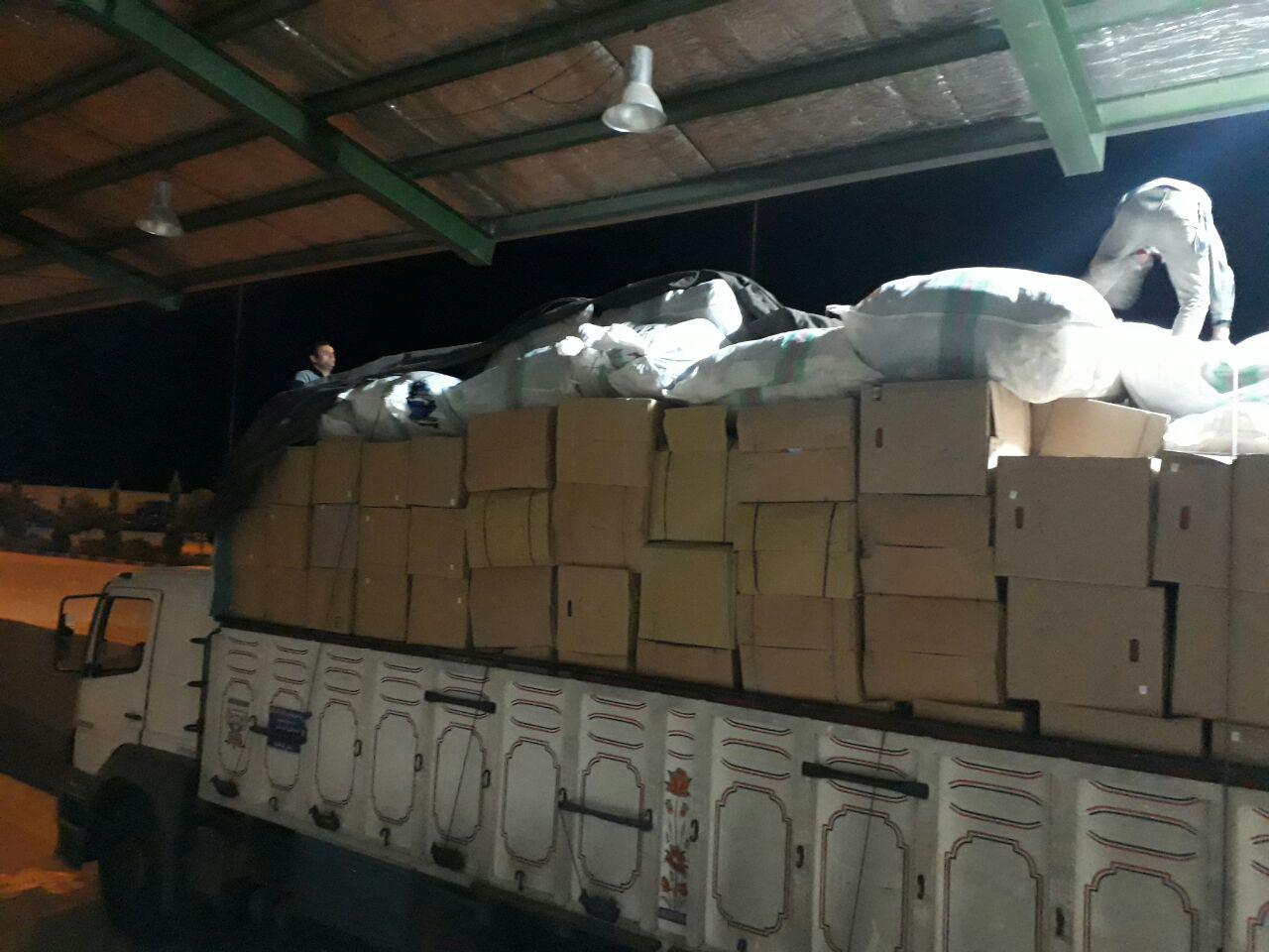 ارسال و توزیع محموله های کمک جهادگران جهاددانشگاهی به زلزله زدگان