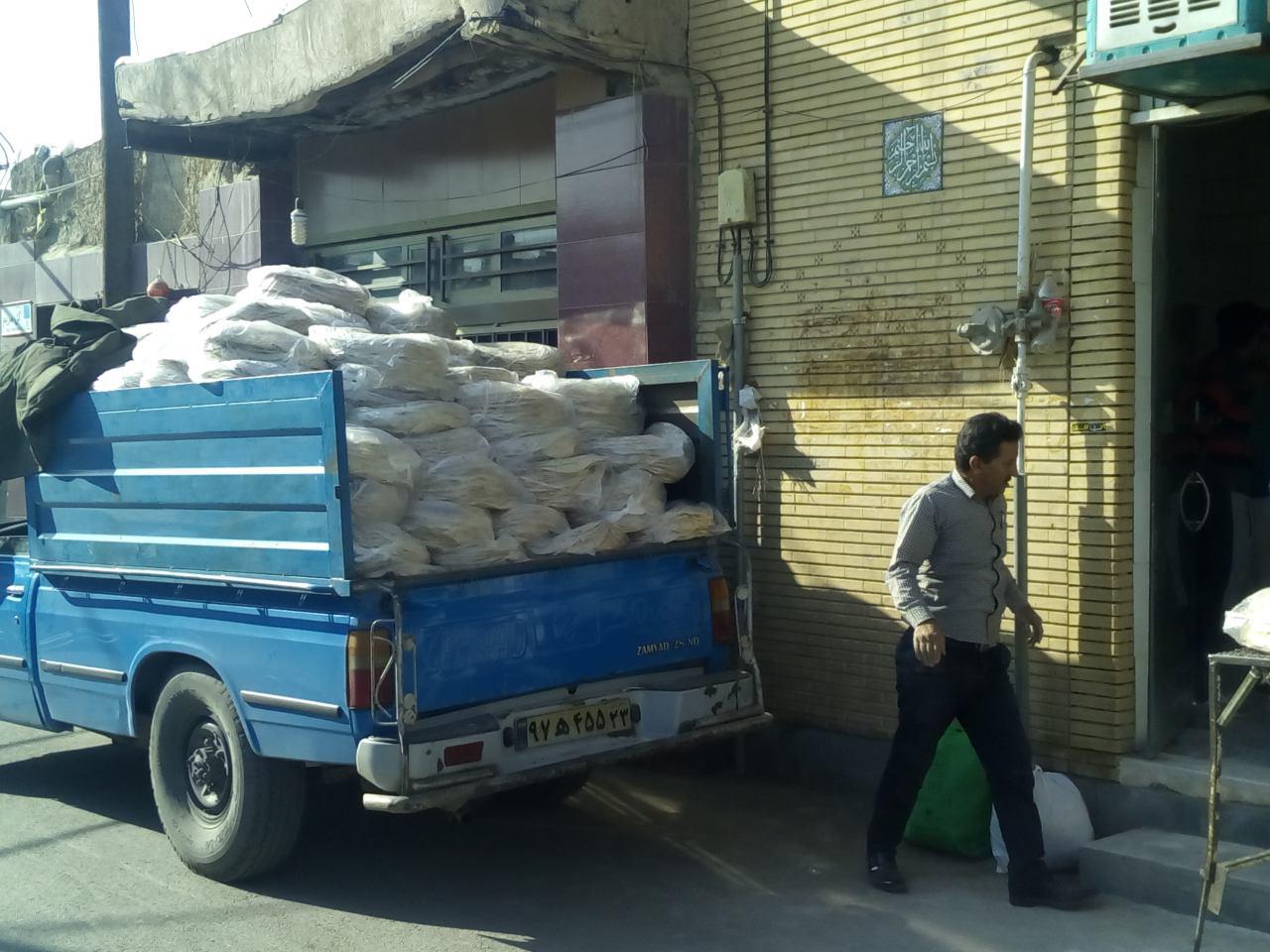 ارسال و توزیع محموله های کمک جهادگران جهاددانشگاهی به زلزله زدگان