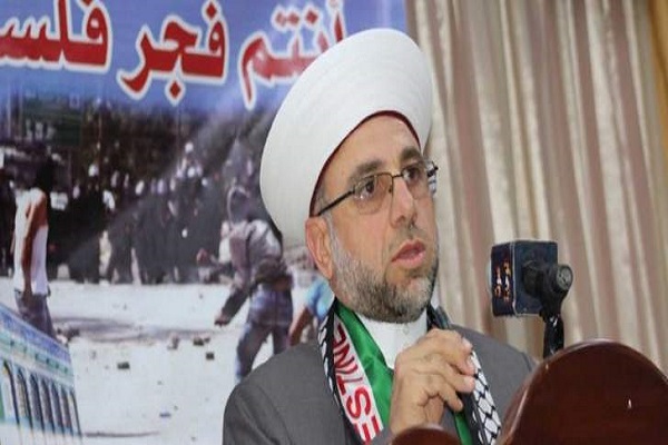 تروریست‌ها کسانی هستند که از جنایت‌ علیه کشورهای منطقه حمایت می‌کنند