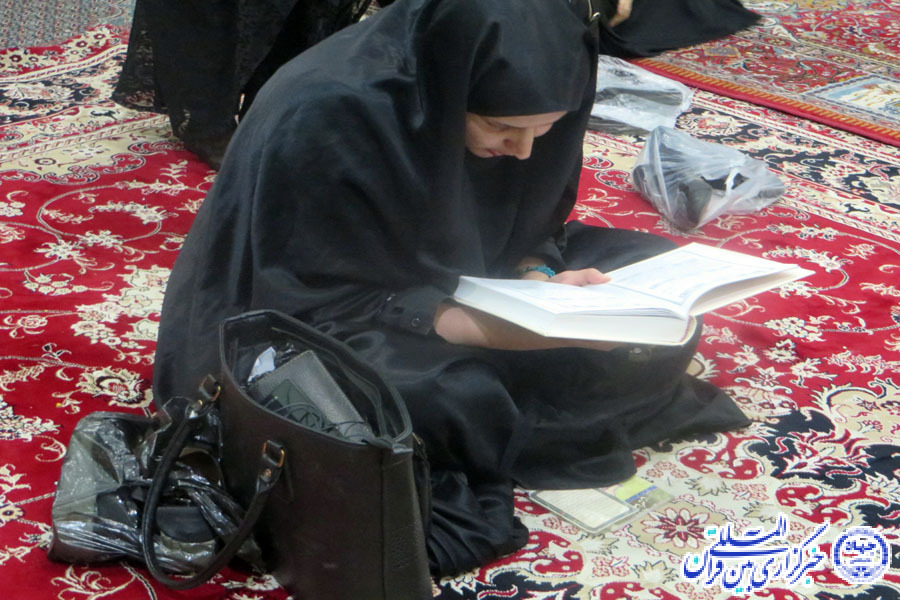 گزارش تصویری محفل انس با قرآن در خرم‌آباد