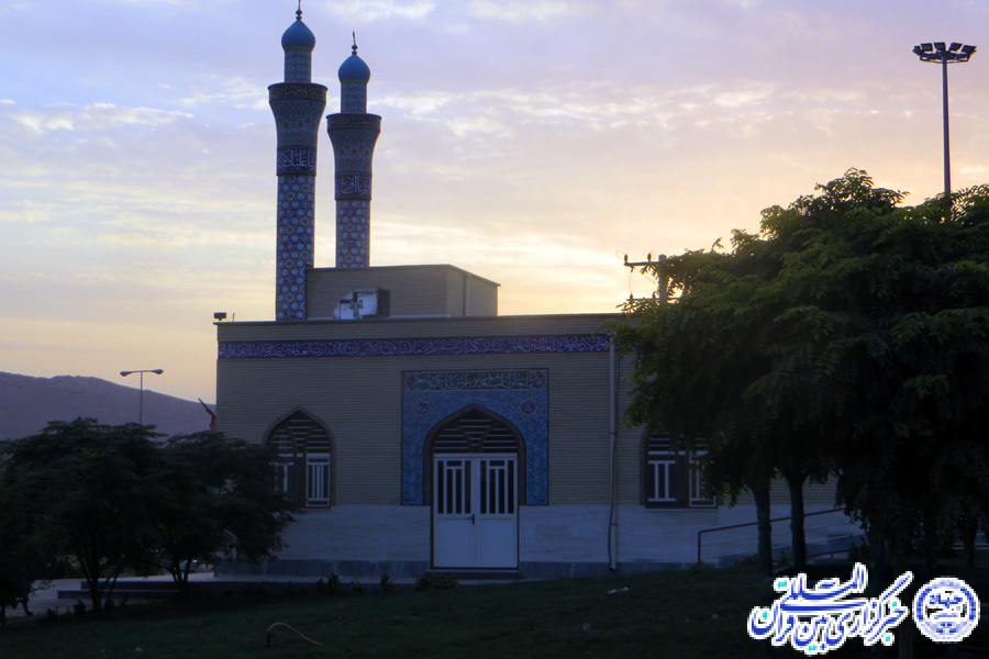 گزارش تصویری فعالیت موکب امام خامنه‌ای خرم‌آباد