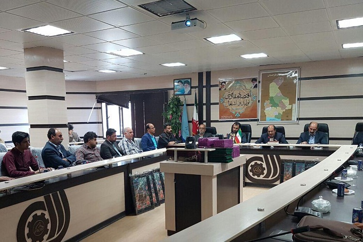 تصاویری از تجلیل برگزیدگان مسابقات قرآن فنی و حرفه‌ای سیستان و بلوچستان