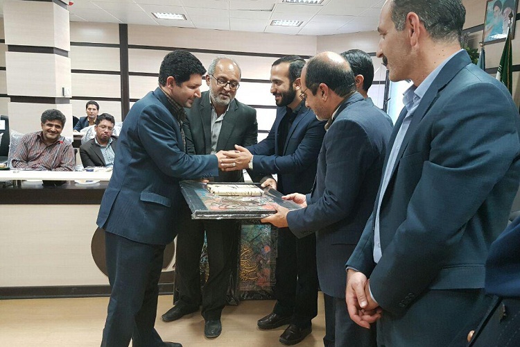تصاویری از تجلیل برگزیدگان مسابقات قرآن فنی و حرفه‌ای سیستان و بلوچستان