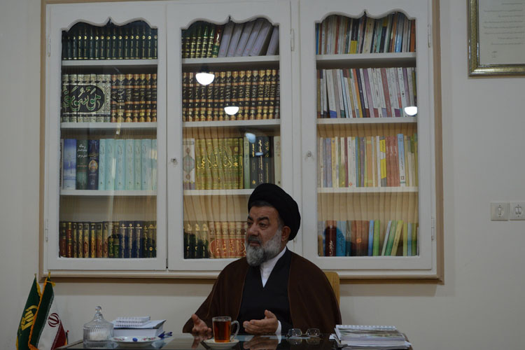 دیدار مدیرکل حفظ آثار دفاع مقدس لرستان با آیت‌الله میرعمادی