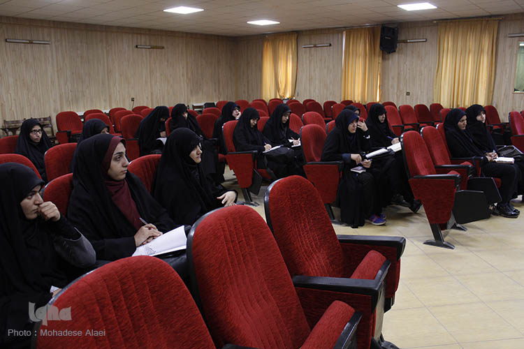 نشست تدبر در قرآن در دانشگاه اصفهان