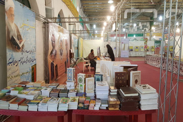 گزارش تصویری از برپایی نمایشگاه صحیفه سبز در بابل