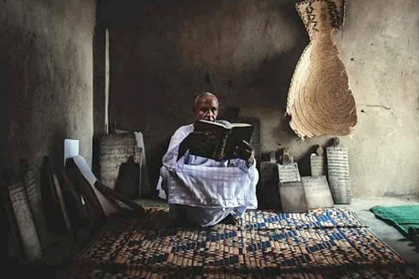 سنت برجای‌مانده کتابت آیات قرآنی بر روی صفحات چوبی