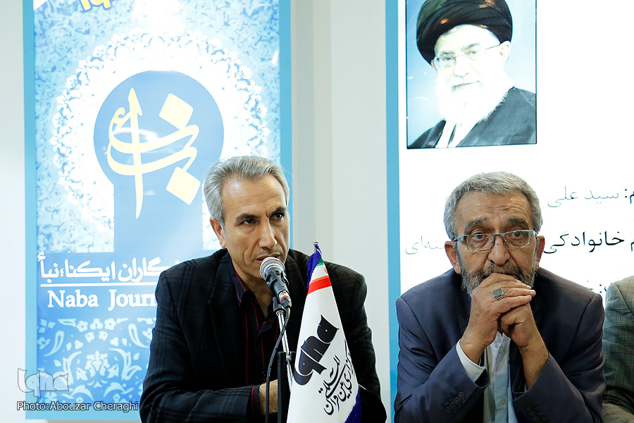 روزنامه‌نگاران شهروندی را به عنوان روزنامه‌نگار نمی‌شناسم/95 درصد از خبرنگاران، خبرنگاران واقعی نیستند/تحولات منتظر ما نمی‌مانند