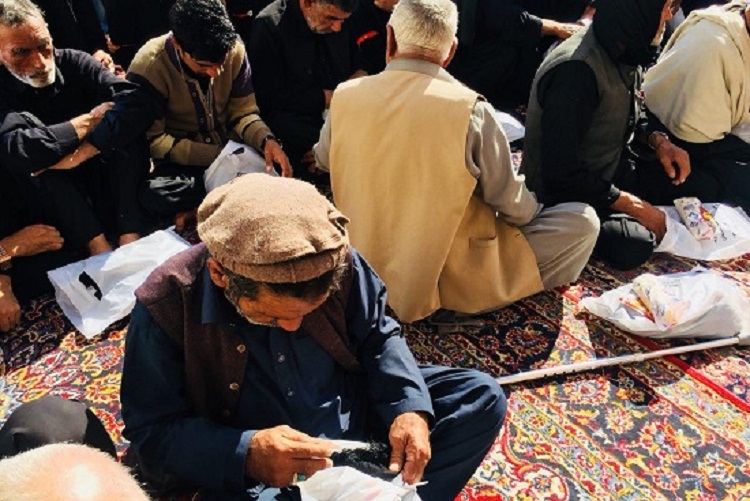 گزارش تصویری/ از اجرای نیت موقوفه سیف‌الدوله تا تهیه ویلچر برای زائران معلول