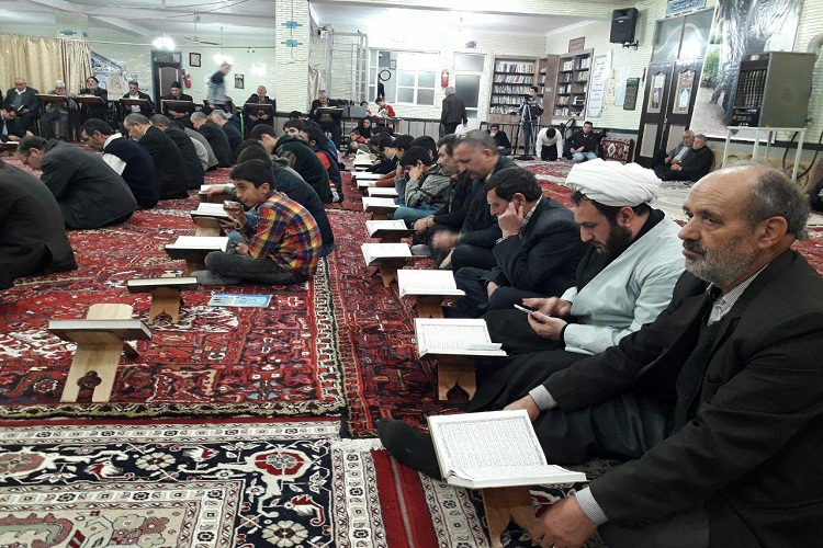 برگزاری محفل قرآنی نوای ترنم در مسجد فاطمه الزهرا(س) تبریز+ تصاویر برگزاری محفل قرآنی نوای ترنم در مسجد فاطمه الزهرا(س) تبریز+ تصاویر