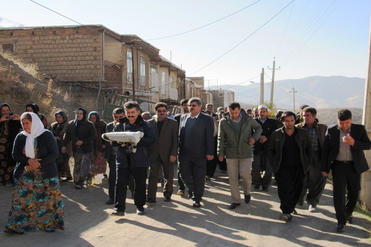 گزارش تصویری جانمایی قرآن تاریخی کانی مشکان گزارش تصویری جانمایی قرآن تاریخی کانی مشکان