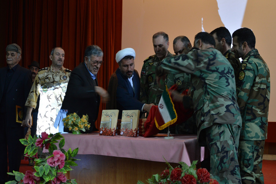 گزارش تصویری رونمایی کتاب &laquo;نامه پایداری&raquo; در لرستان