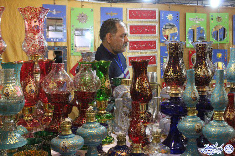 نمایشگاه صنایع دستی و هنرهای سنتی در قاب تصویر