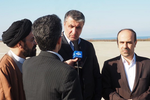 سفر استاندار مازندران به غرب استان و دیدار با خانواده شهدا