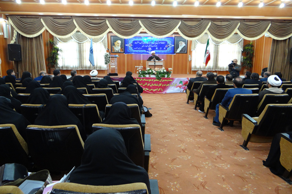 گزارش تصویری کارگاه آموزشی مدیران مؤسسات و کارشناسان قرآنی لرستان