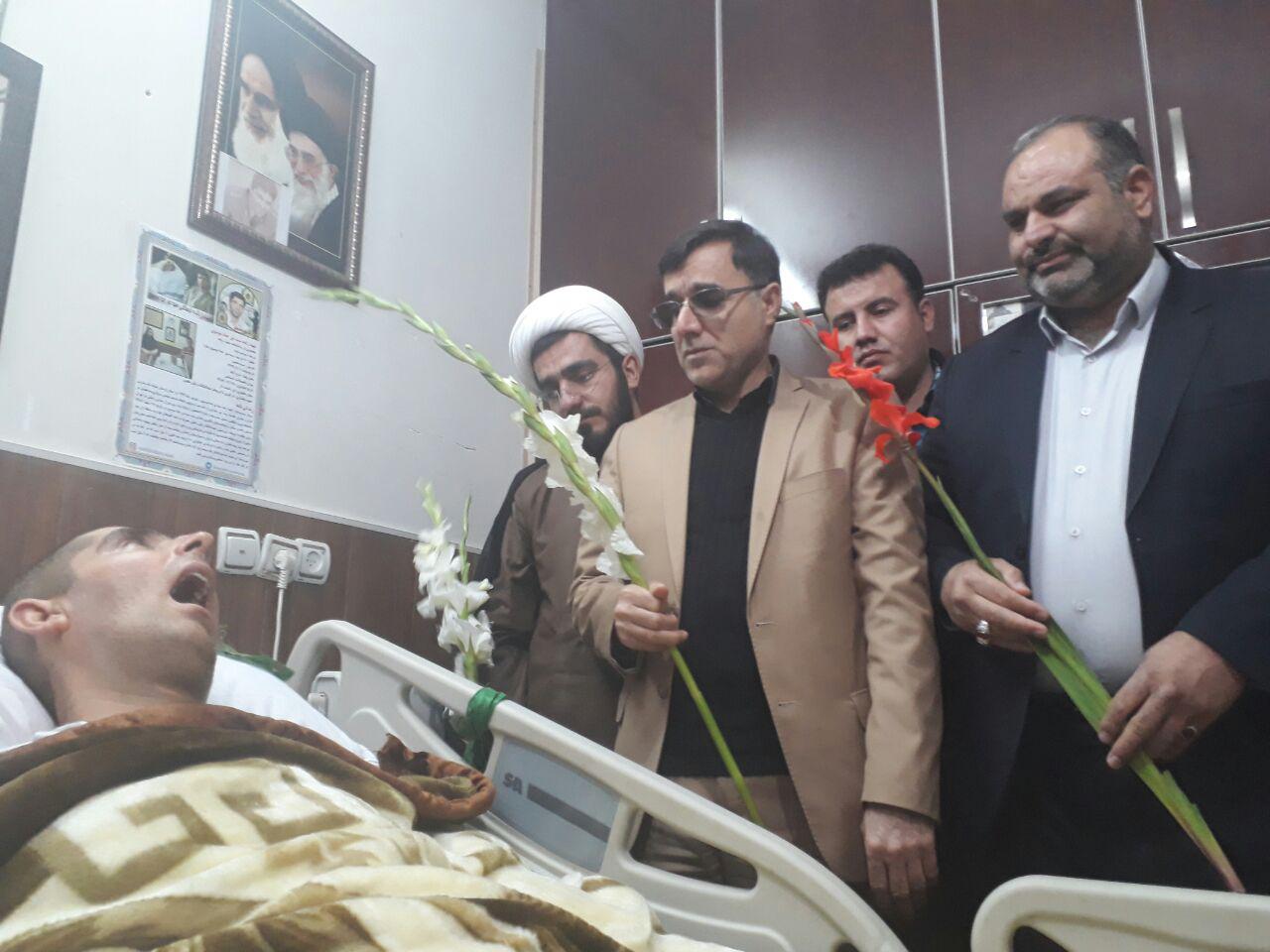 گزارش تصویری جشن پیروزی جبهه مقاومت در منزل شهید زنده لرستانی