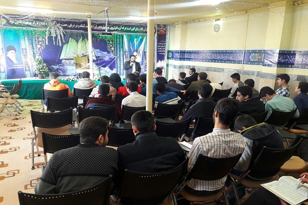 مسابقات قرآن دانش آموزان دبیرستان شهید مطهری برگزار شد