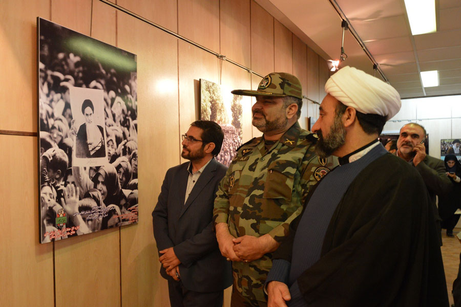 گزارش تصویری نمایشگاه عکس «نقش زنان لرستان در دفاع مقدس»