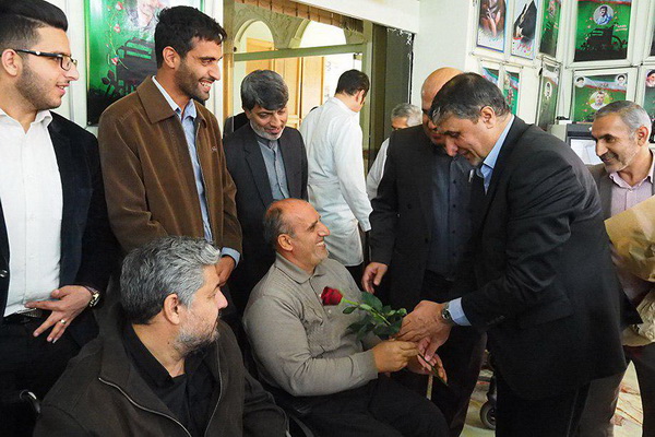 دلجویی استاندار از جانبازان مرکز توانبخشی امام علی(ع) ساری