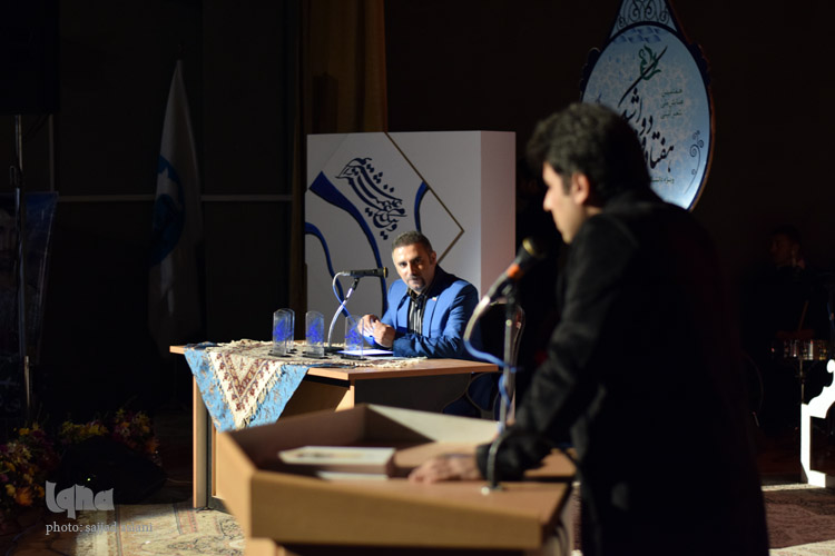 جشنواره شعر 72 خط اشک