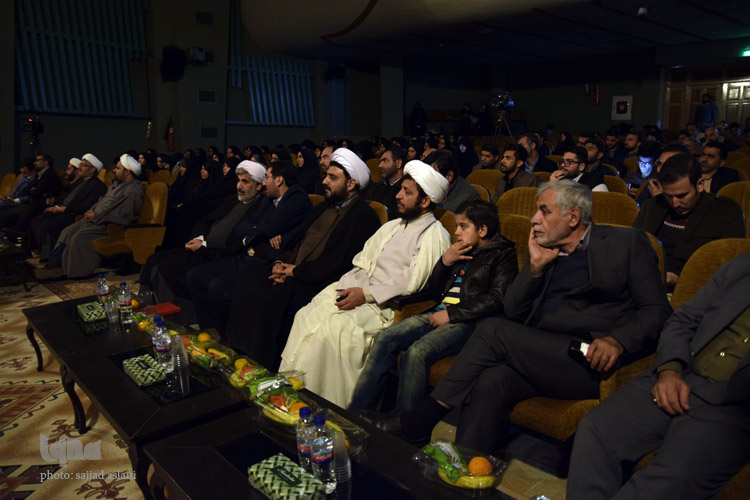 جشنواره شعر 72 خط اشک
