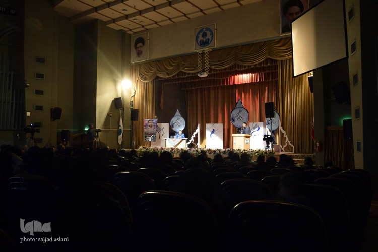 جشنواره شعر 72 خط اشک