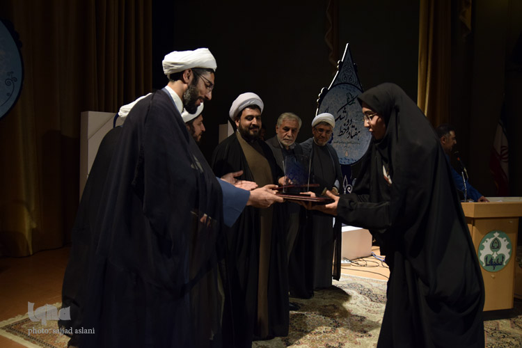 جشنواره شعر 72 خط اشک